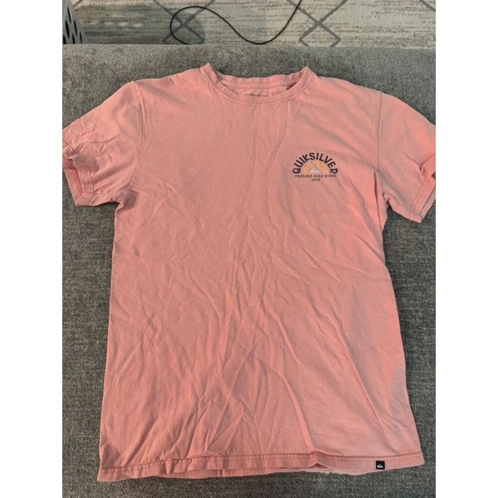Quiksilver Men's M Salmon Pink Graphic Logo T-Shirt Beach Surf Vacation Tee